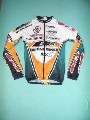 CHAQUETA CICLISMO BE ONE (b) BIKES-MICHELIN-OF3 2000