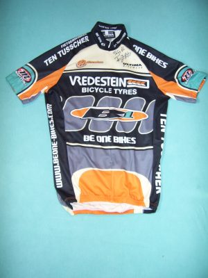 BE ONE (c) MAILLOT DE CYCLISME BIKES-VREDESTEIN 2002
